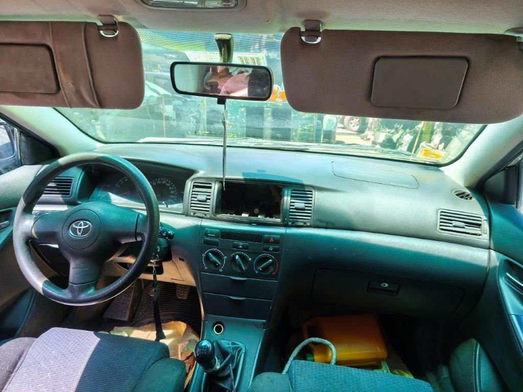  Toyota COROLLA SPORT 2004    EN DESARME